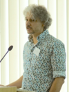 Porträtfoto von Matthias Grotkopp, mittelgroßer Mann mit grau-braunem Haar