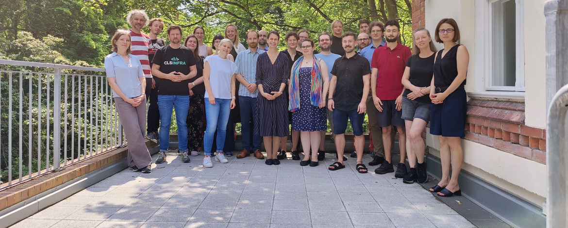 Ein Foto von mehreren Menschen des QUADRIGA Teams - 